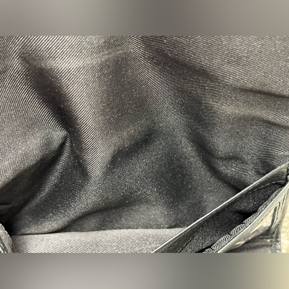 CLEARANCE! Fossil leather wallet black - Picture 12 of 16